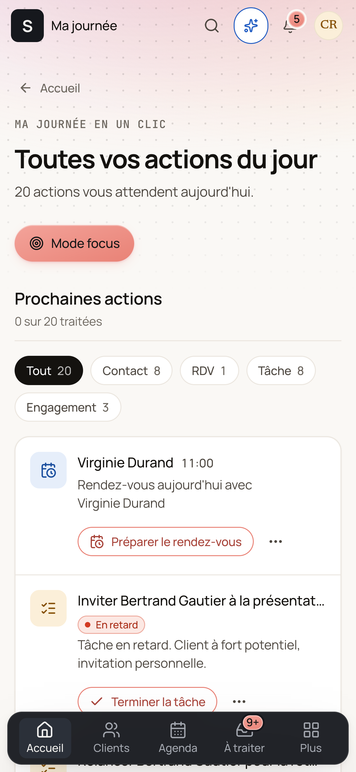 Écran mobile Selekt : la journée du vendeur, priorités classées par l'IA
